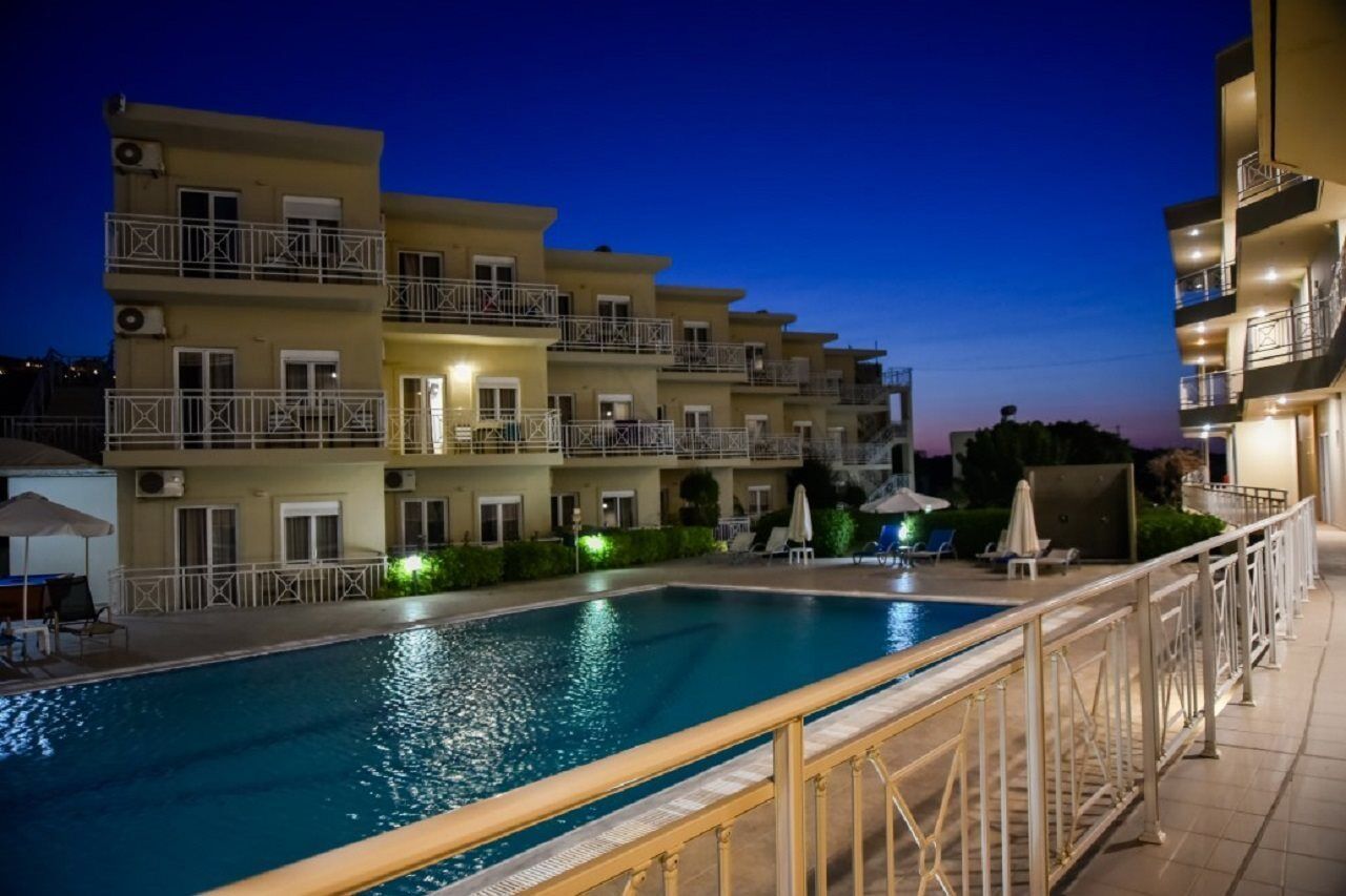 Chrissy'S Paradise Agia Pelagia  Exterior photo