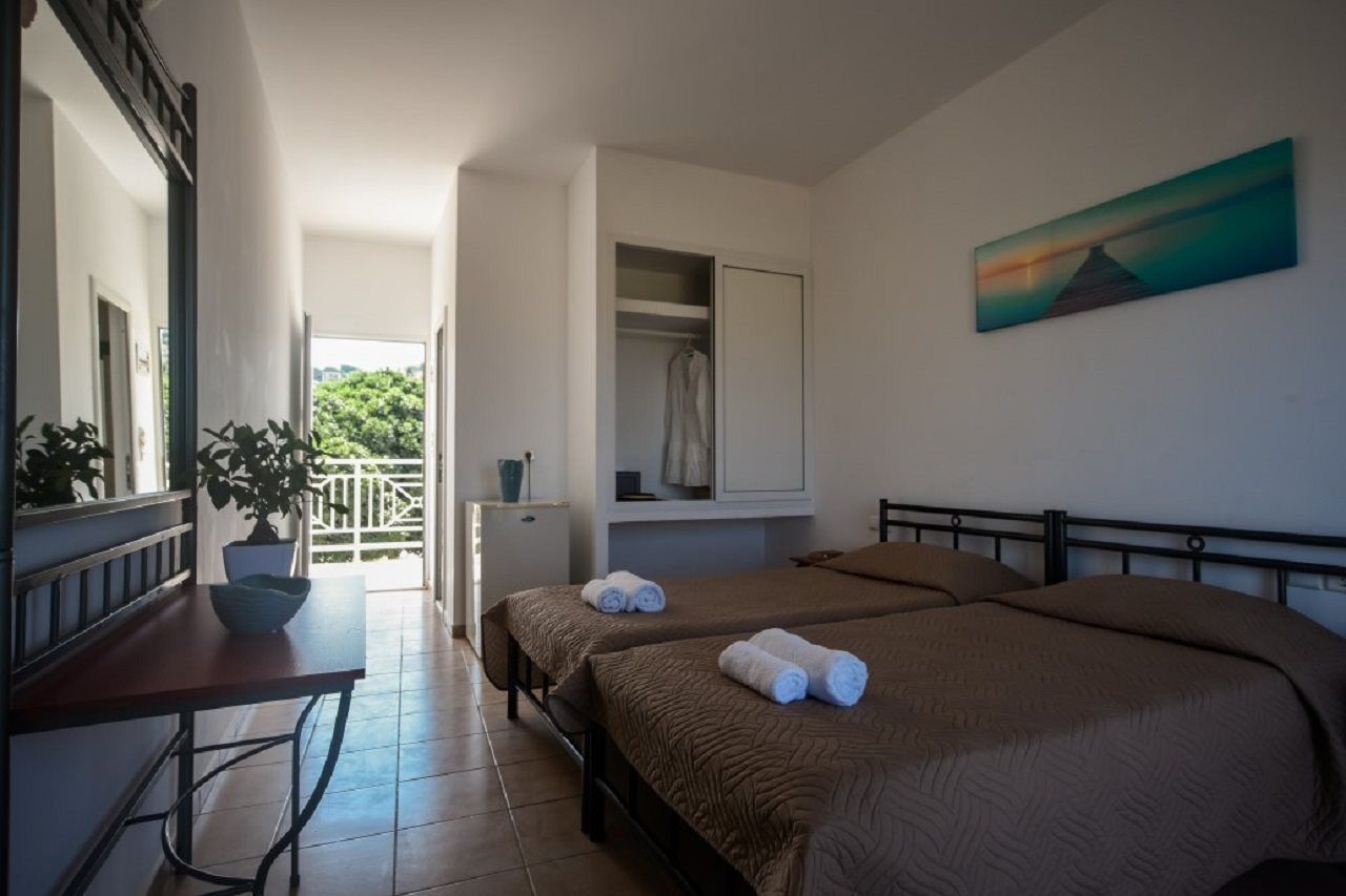 Chrissy'S Paradise Agia Pelagia  Exterior photo